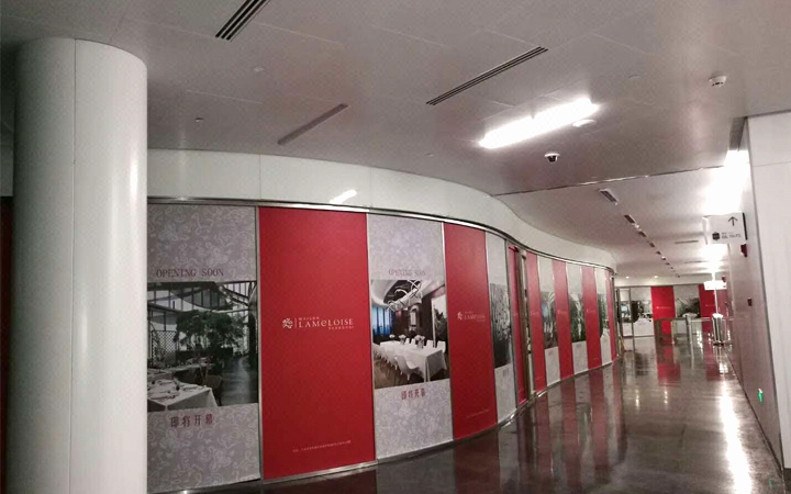 高清户外写真白胶黑胶可移除车贴 围挡广告 车身广告公交车广告