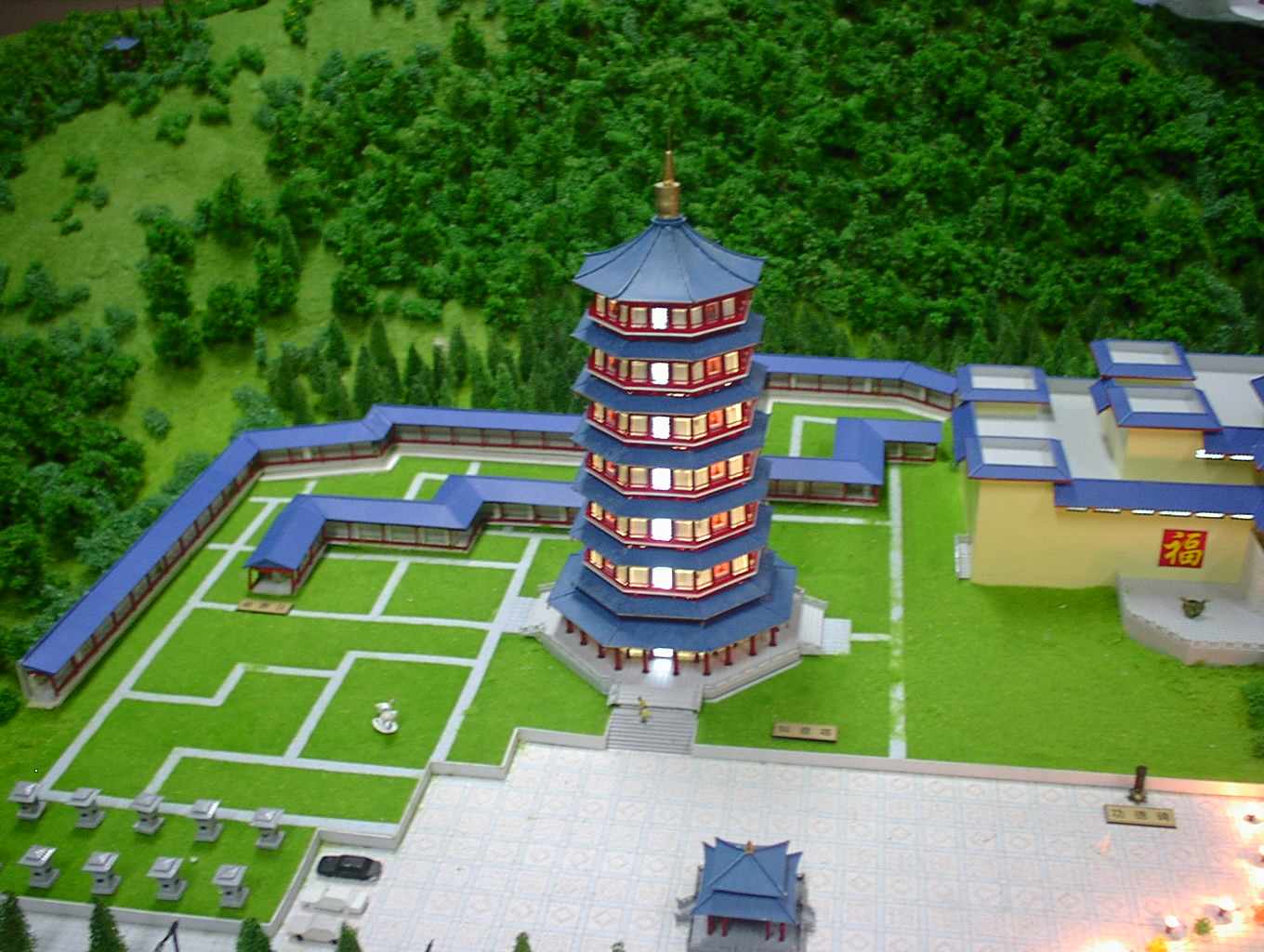 領(lǐng)世模型
