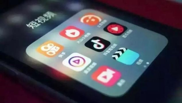 敲黑板工作室